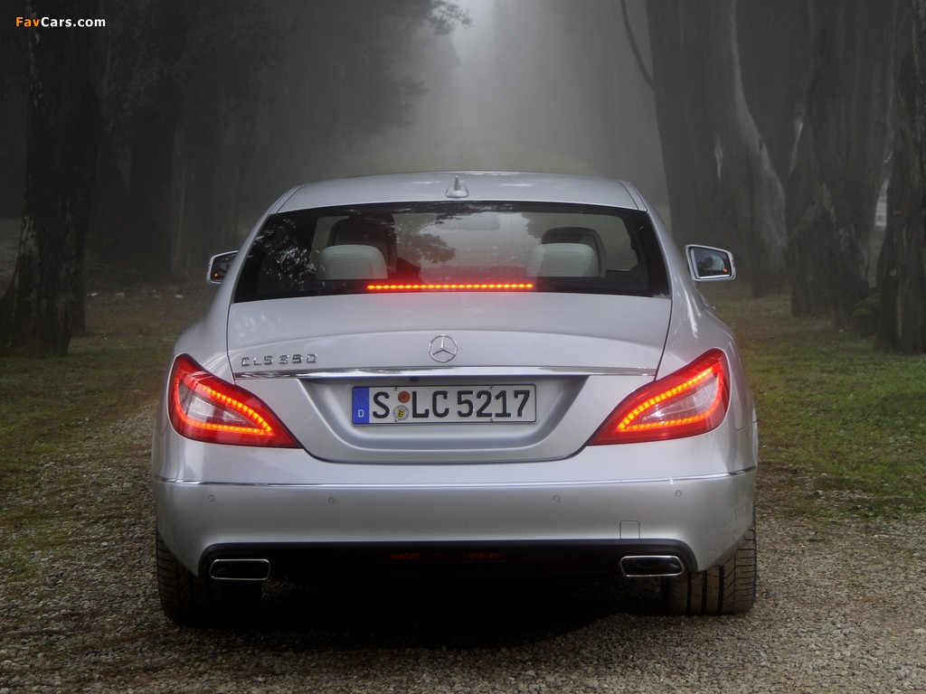 Images of Mercedes-Benz CLS 350 (C218) 2010 (1024 x 768)