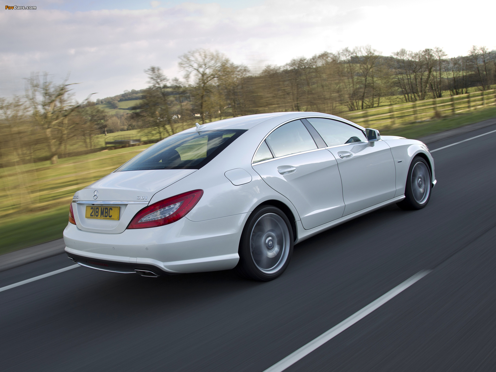 Images of Mercedes-Benz CLS 350 CDI AMG Sports Package UK-spec (C218) 2010 (1600 x 1200)