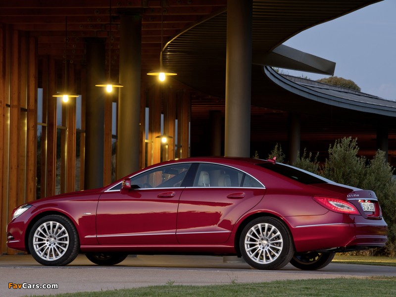 Images of Mercedes-Benz CLS 350 CDI (C218) 2010 (800 x 600)