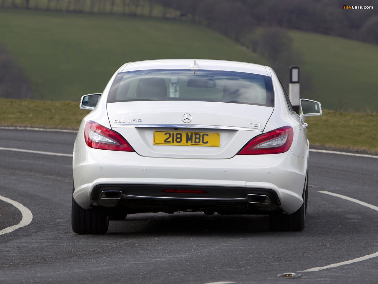 Images of Mercedes-Benz CLS 350 CDI AMG Sports Package UK-spec (C218) 2010 (1280 x 960)