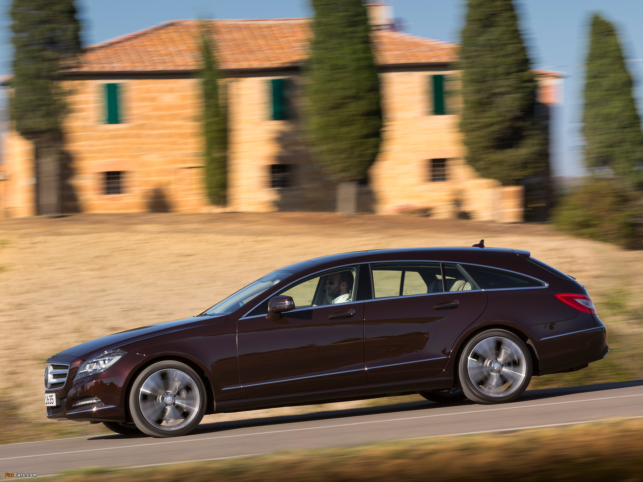 Images of Mercedes-Benz CLS 350 CDI Shooting Brake (X218) 2012 (2048 x 1536)