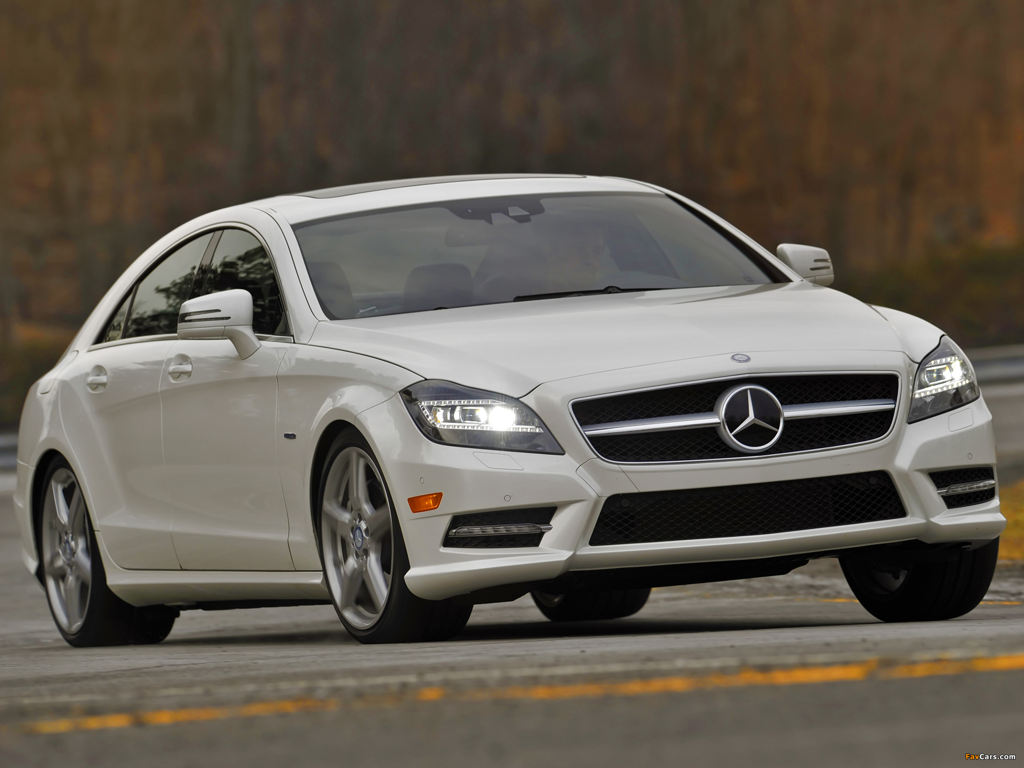 Mercedes-Benz CLS 550 AMG Sports Package (C218) 2010 images (2048 x 1536)