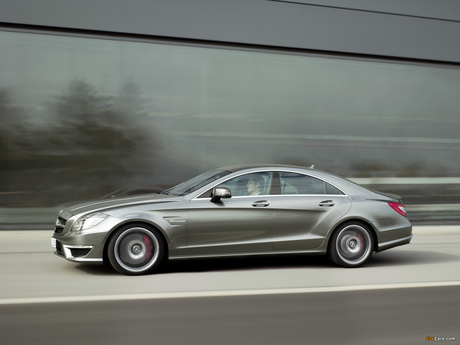 Mercedes-Benz CLS 63 AMG (C218) 2010 images (1600 x 1200)