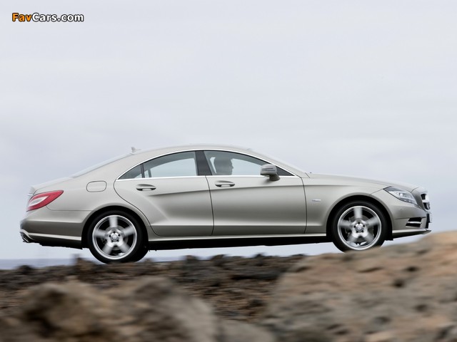Mercedes-Benz CLS 350 AMG Sports Package (C218) 2010 photos (640 x 480)