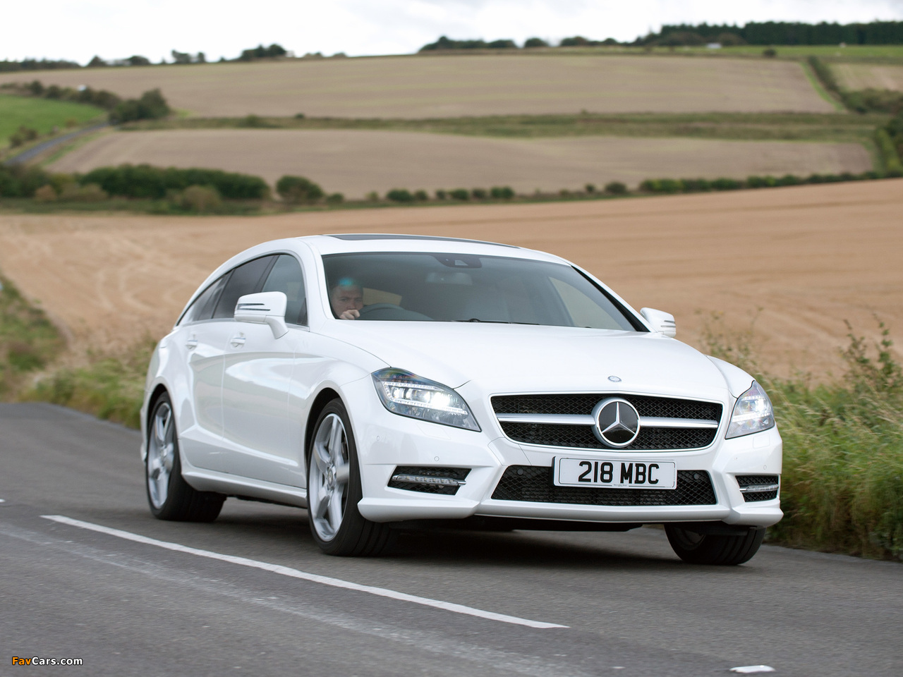 Mercedes-Benz CLS 350 CDI Shooting Brake AMG Sports Package UK-spec (X218) 2012 pictures (1280 x 960)