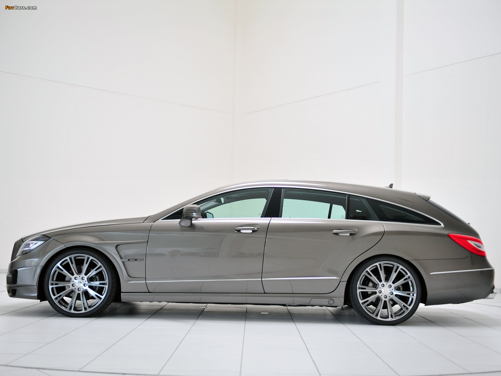 Brabus Mercedes-Benz CLS-Klasse Shooting Brake (X218) 2012 wallpapers (1600 x 1200)