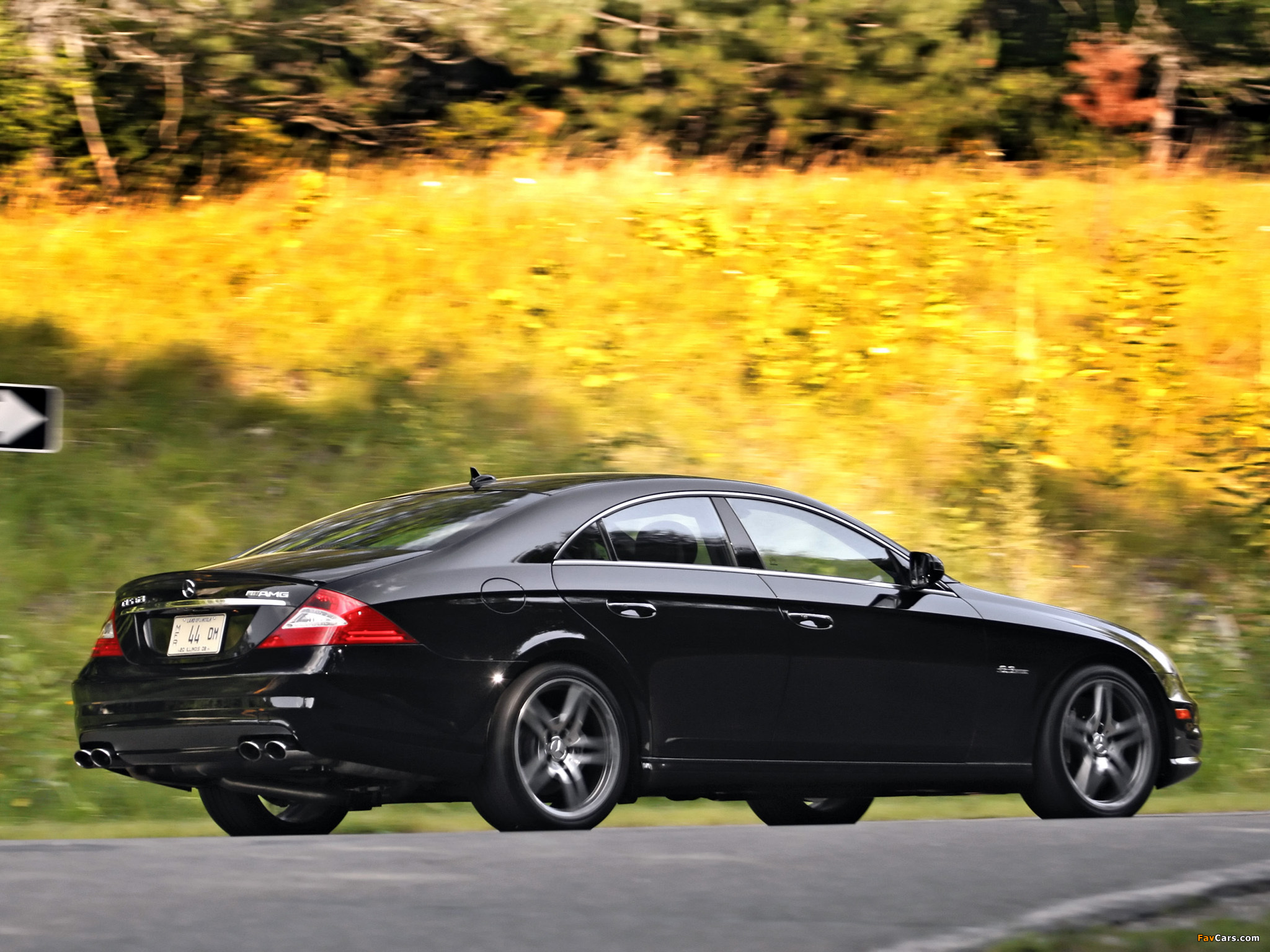 Photos of Mercedes-Benz CLS 63 AMG US-spec (C219) 2008–10 (2048 x 1536)