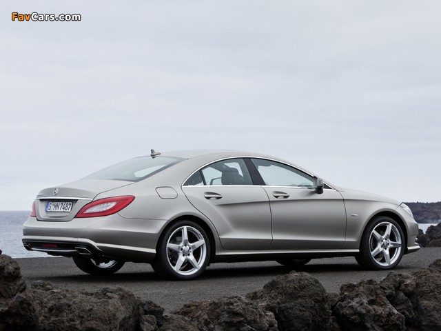 Photos of Mercedes-Benz CLS 350 AMG Sports Package (C218) 2010 (640 x 480)