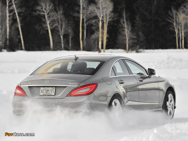 Photos of Mercedes-Benz CLS 550 4MATIC AMG Sports Package (C218) 2010 (640 x 480)