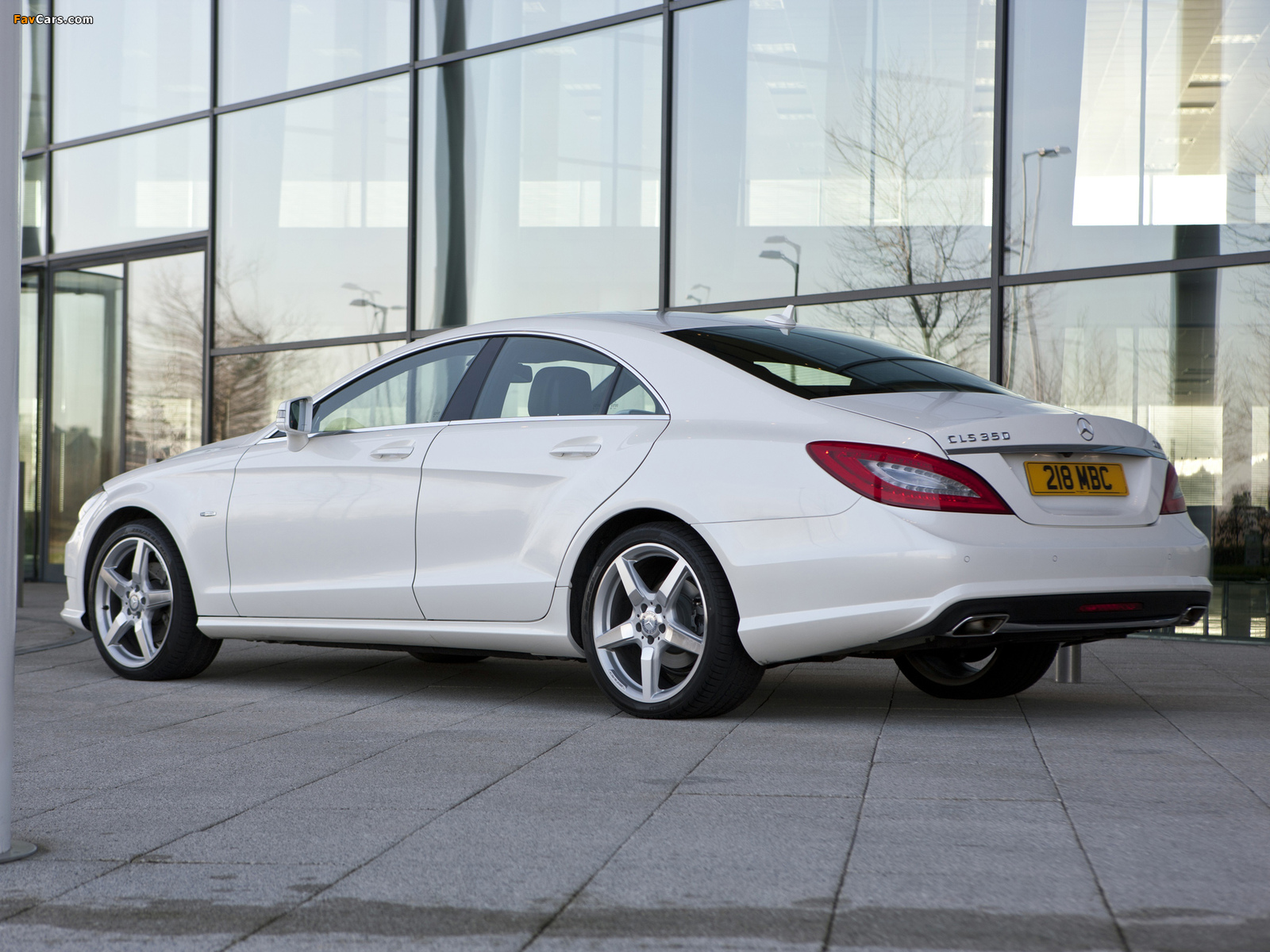 Pictures of Mercedes-Benz CLS 350 CDI AMG Sports Package UK-spec (C218) 2010 (1600 x 1200)