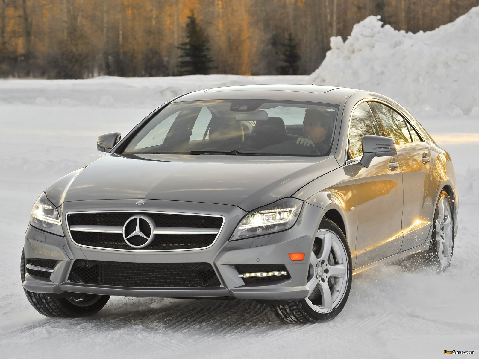 Pictures of Mercedes-Benz CLS 550 4MATIC AMG Sports Package (C218) 2010 (1600 x 1200)