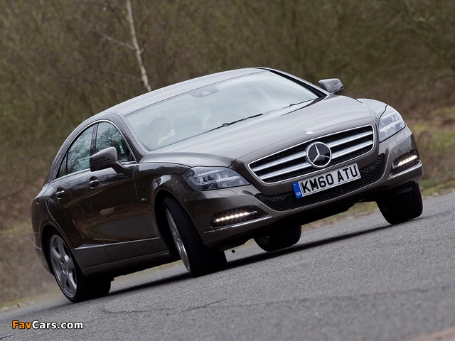 Pictures of Mercedes-Benz CLS 350 UK-spec (C218) 2010 (640 x 480)