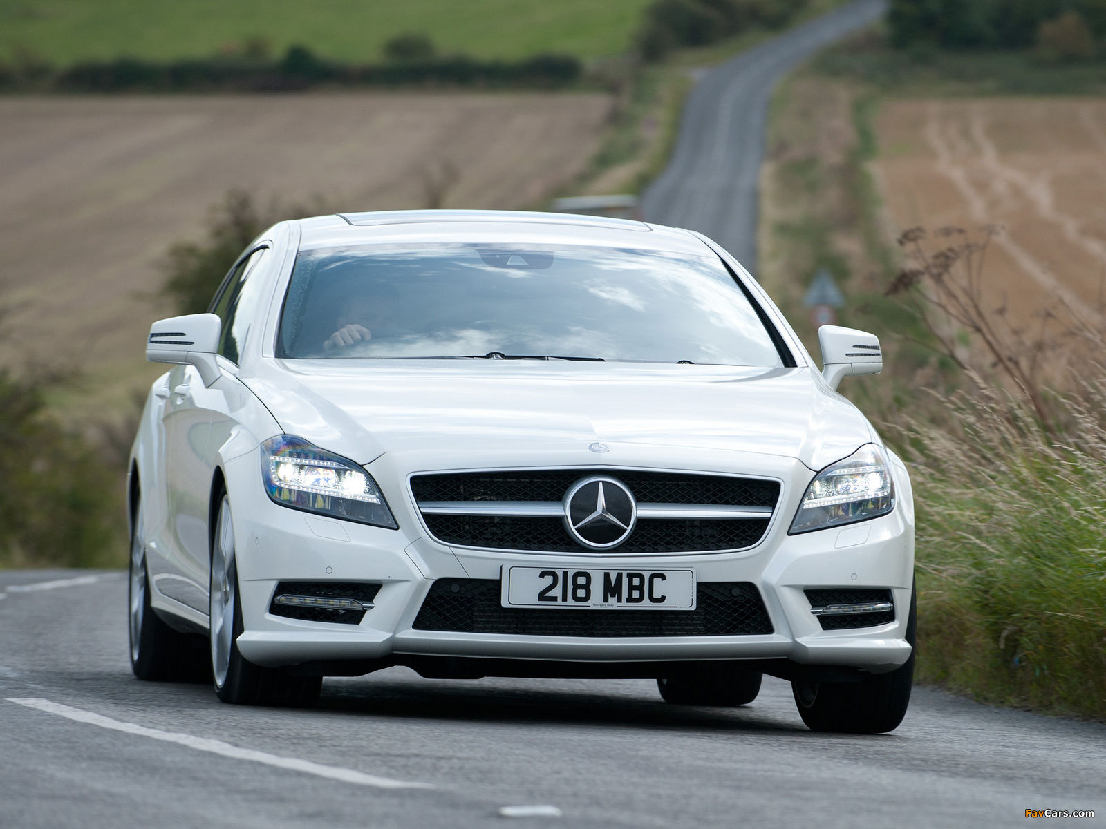 Pictures of Mercedes-Benz CLS 350 CDI Shooting Brake AMG Sports Package UK-spec (X218) 2012 (1600 x 1200)