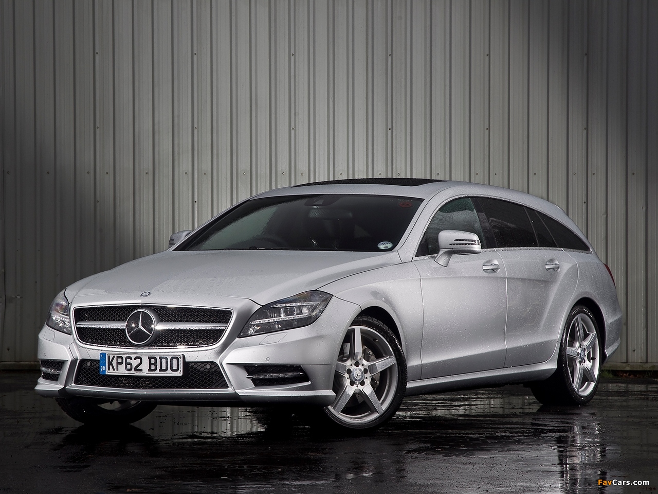 Mercedes-Benz CLS 350 CDI Shooting Brake AMG Sports Package UK-spec (X218) 2012 wallpapers (1280 x 960)
