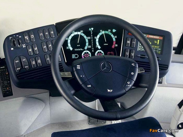 Images of Mercedes-Benz EXT-92 1992 (640 x 480)