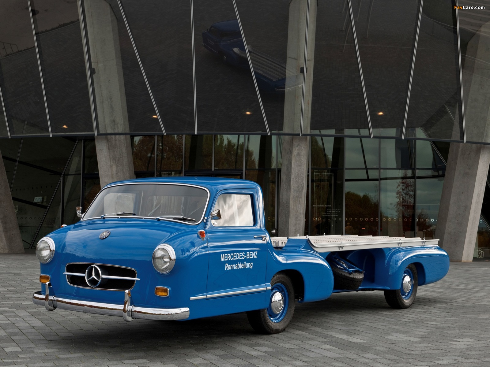 Mercedes-Benz Blue Wonder Transporter 1954 pictures (1600 x 1200)