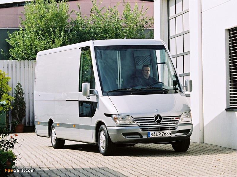 Mercedes-Benz Alu-Sprinter Concept 2001 pictures (800 x 600)