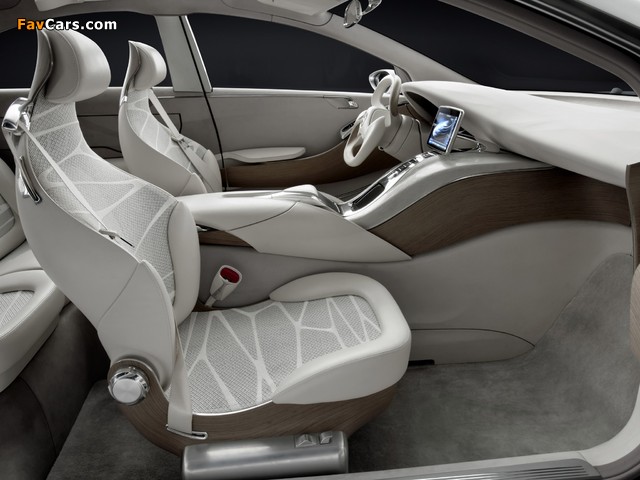 Mercedes-Benz F800 Style Concept 2010 pictures (640 x 480)