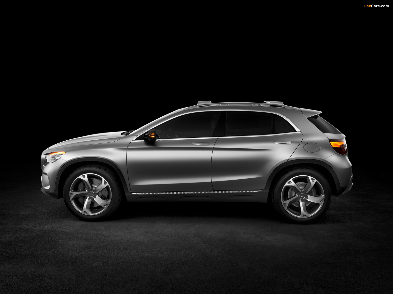 Mercedes-Benz Concept GLA 2013 images (1600 x 1200)