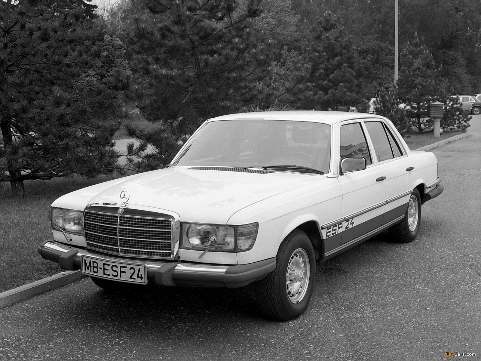 Photos of Mercedes-Benz ESF24 (W116) 1974 (1600 x 1200)