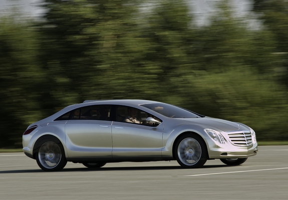 Photos of Mercedes-Benz F700 Concept 2007