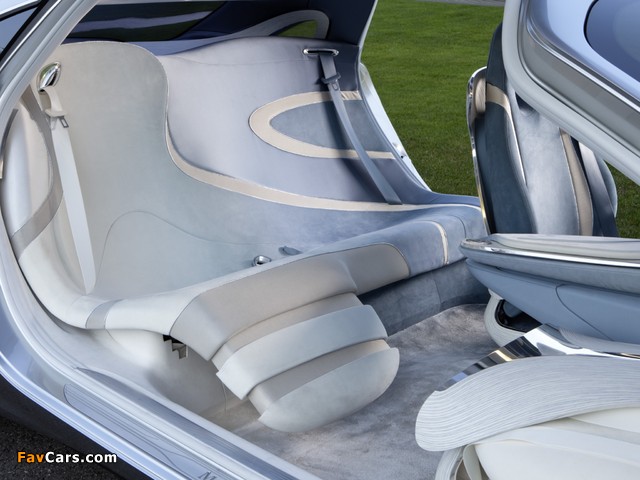 Mercedes-Benz F125! Concept 2011 wallpapers (640 x 480)