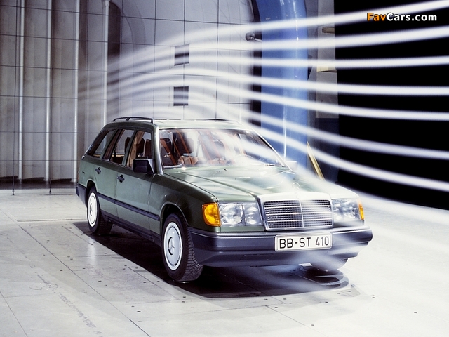 Images of Mercedes-Benz E-Klasse Estate (S124) 1985–93 (640 x 480)