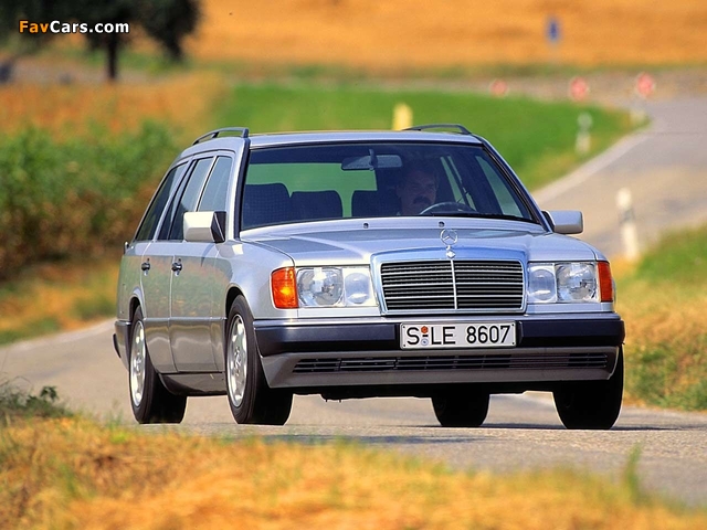 Images of Mercedes-Benz 230 TE (S124) 1986–92 (640 x 480)