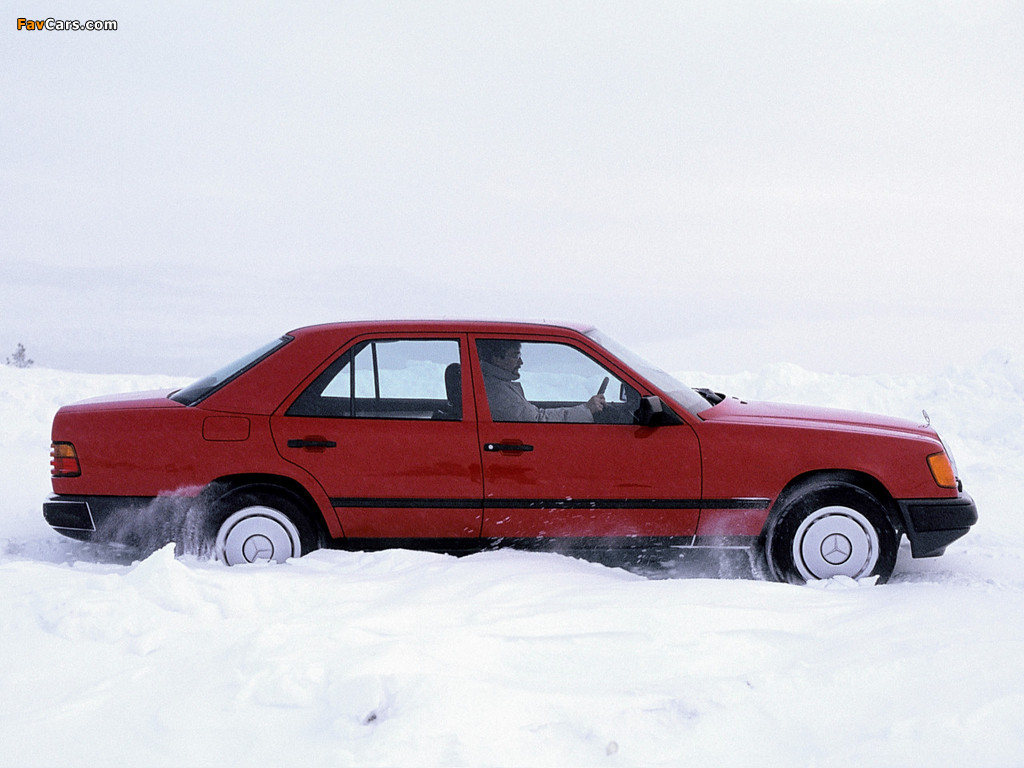 Images of Mercedes-Benz 300 E 4MATIC (W124) 1987–93 (1024 x 768)