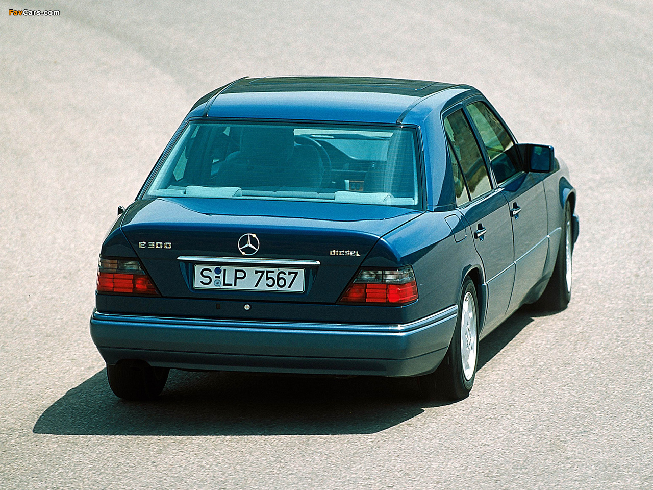 Images of Mercedes-Benz E 300 Turbodiesel (W124) 1993–95 (1280 x 960)