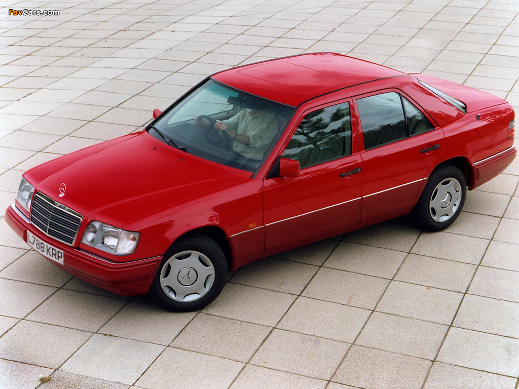 Images of Mercedes-Benz E-Klasse UK-spec (W124) 1993–95 (1024 x 768)