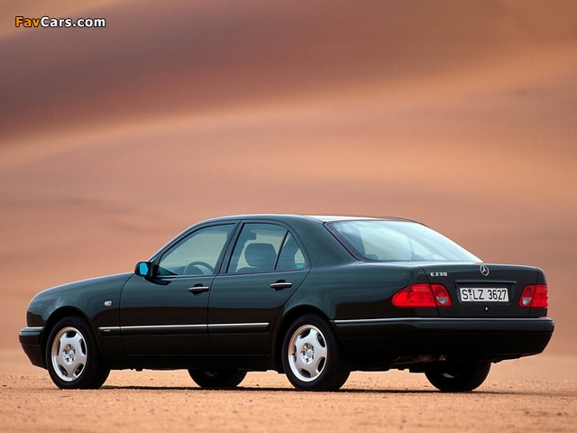 Images of Mercedes-Benz E 230 (W210) 1995–97 (640 x 480)