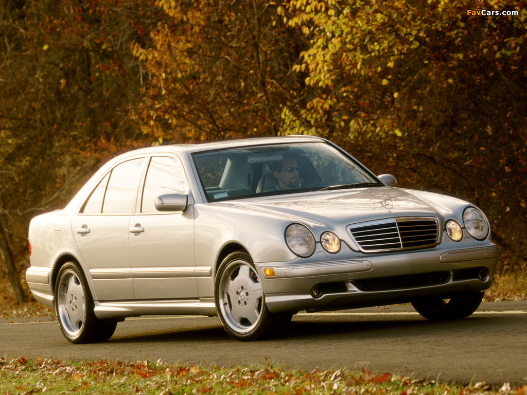 Images of Mercedes-Benz E 55 AMG US-spec (W210) 1999–2002 (1024 x 768)