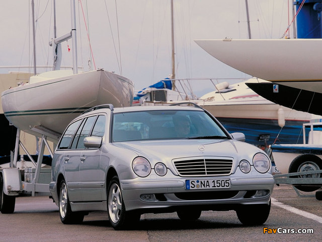 Images of Mercedes-Benz E 280 4MATIC Estate (S210) 1999–2002 (640 x 480)