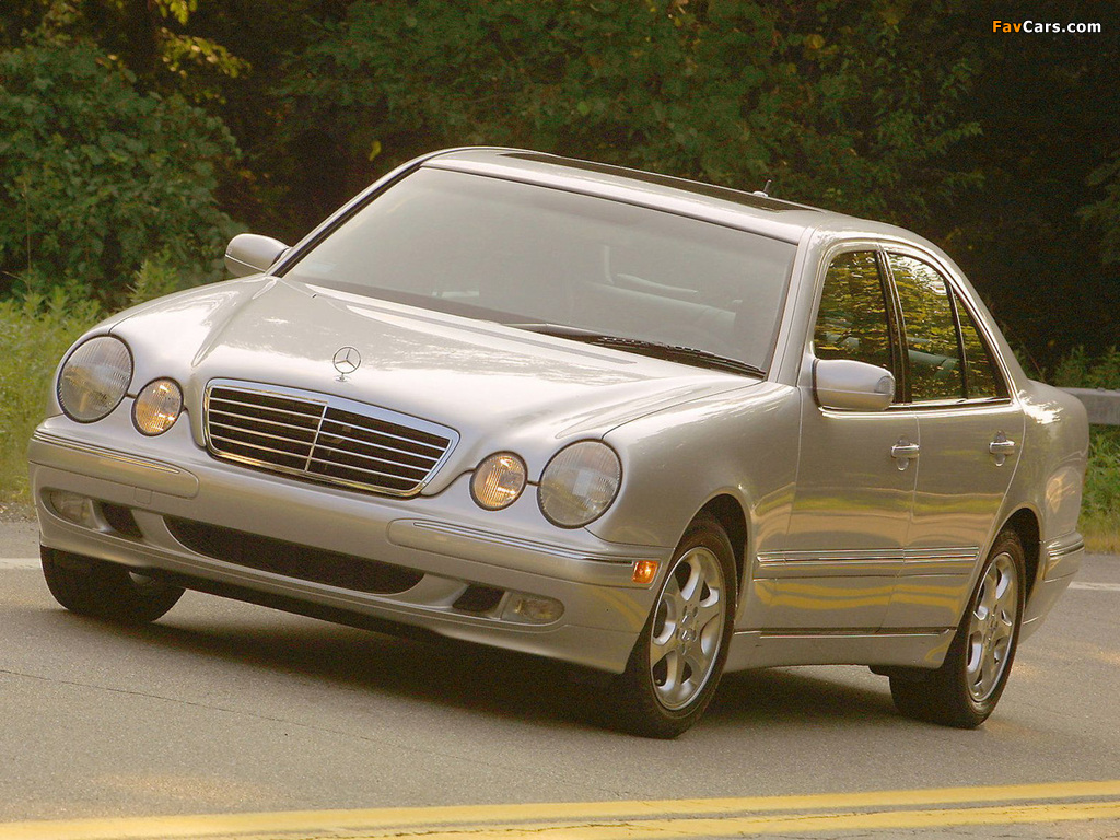 Images of Mercedes-Benz E 320 US-spec (W210) 1999–2002 (1024 x 768)
