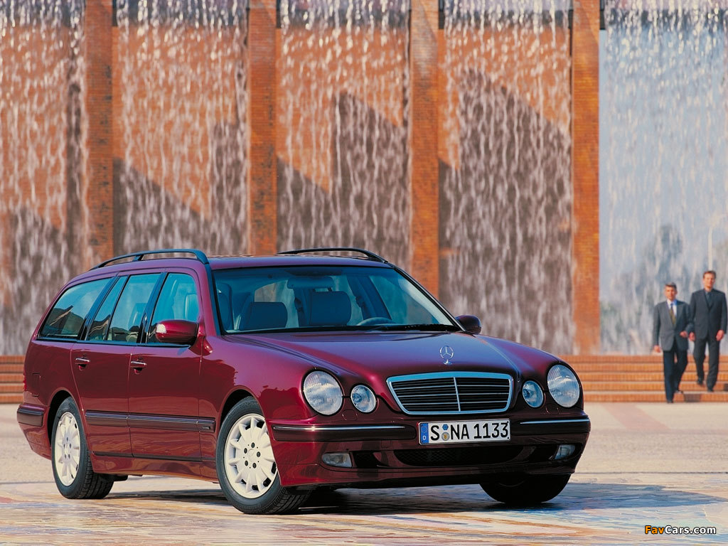 Images of Mercedes-Benz E 270 CDI Estate (S210) 1999–2002 (1024 x 768)