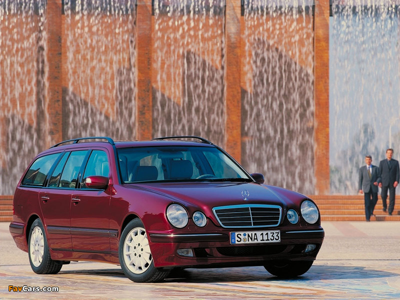 Images of Mercedes-Benz E 270 CDI Estate (S210) 1999–2002 (800 x 600)
