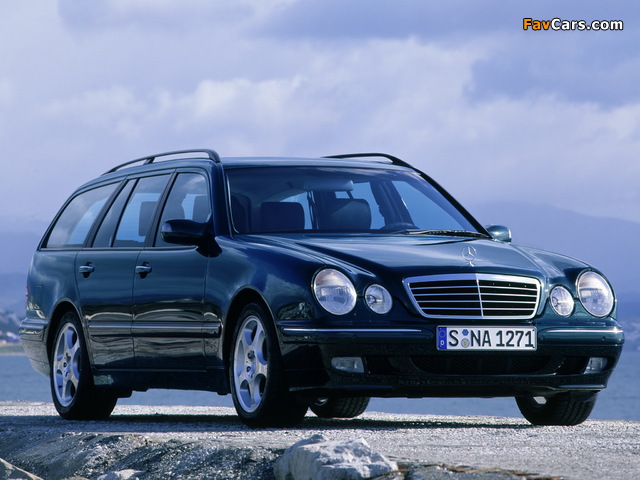 Images of Mercedes-Benz E 430 Estate (S210) 1999–2002 (640 x 480)