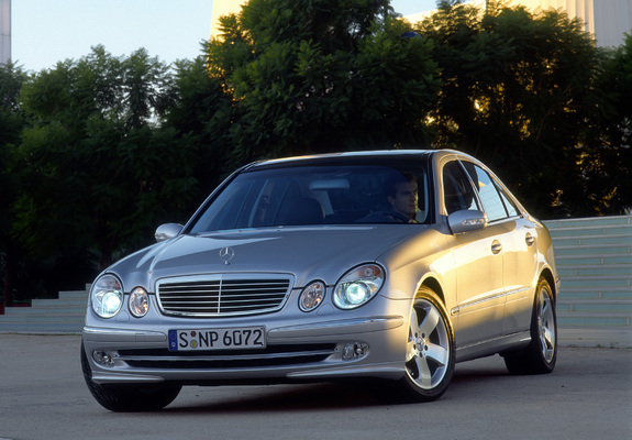 Images of Mercedes-Benz E 320 (W211) 2002–03