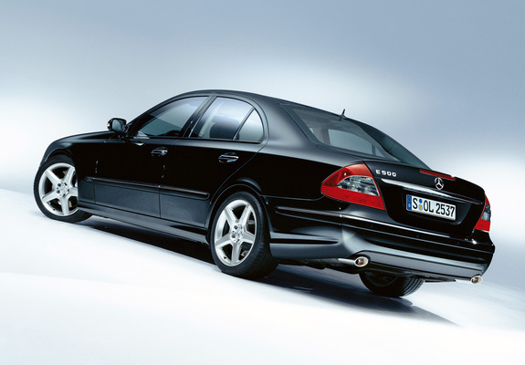 Images of Mercedes-Benz E 500 AMG Sports Package (W211) 2006–09