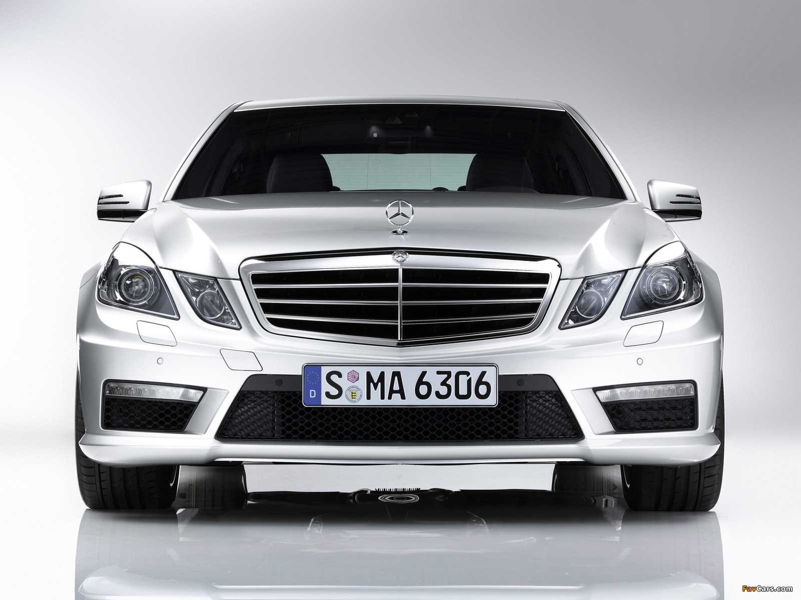 Images of Mercedes-Benz E 63 AMG (W212) 2009–11 (1600 x 1200)