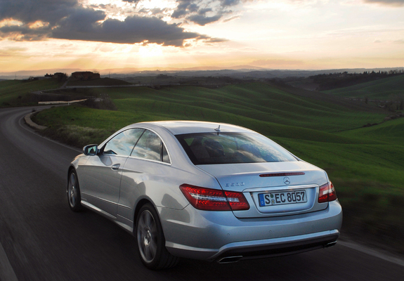Images of Mercedes-Benz E 500 Coupe AMG Sports Package (C207) 2009–12