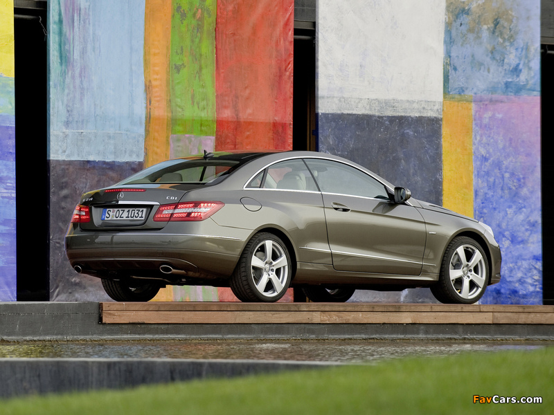 Images of Mercedes-Benz E 350 CDI Coupe (C207) 2009–12 (800 x 600)