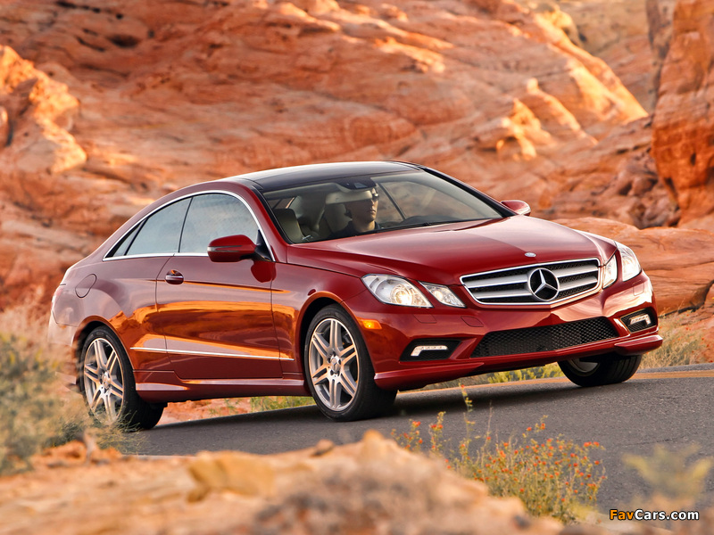 Images of Mercedes-Benz E 550 Coupe AMG Sports Package US-spec (C207) 2009–12 (800 x 600)