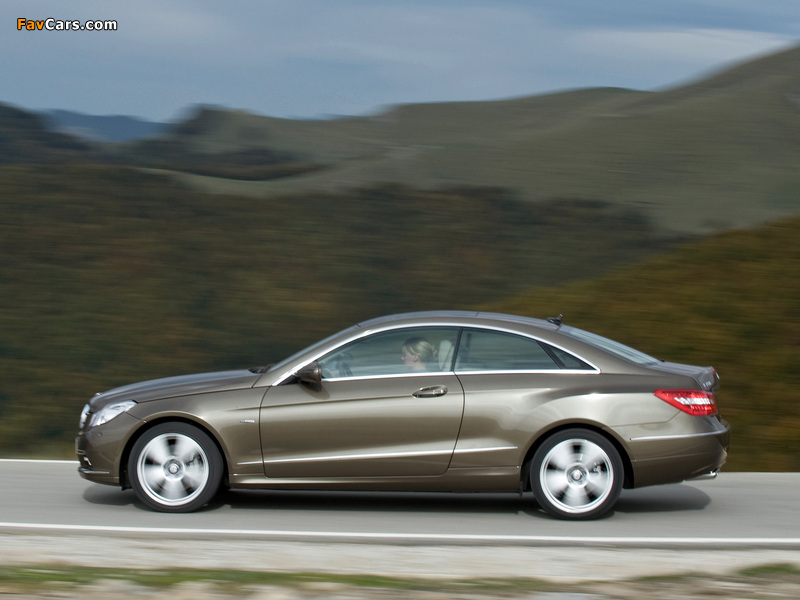 Images of Mercedes-Benz E 350 CDI Coupe (C207) 2009–12 (800 x 600)