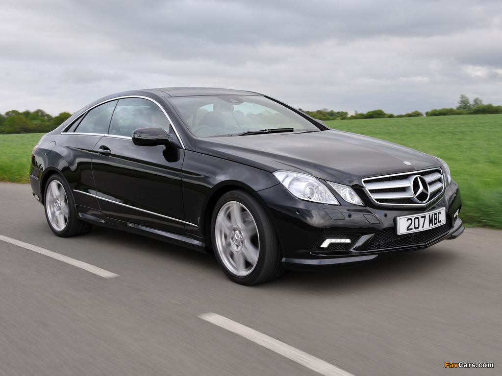 Images of Mercedes-Benz E 500 Coupe AMG Sports Package UK-spec (C207) 2009–12 (1024 x 768)