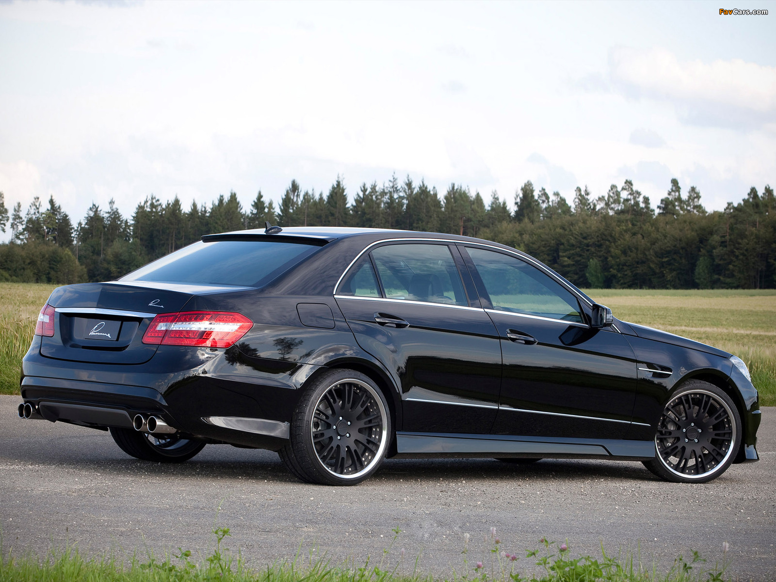 Images of Lumma Mercedes-Benz E50 CLR (W212) 2009 (1600 x 1200)