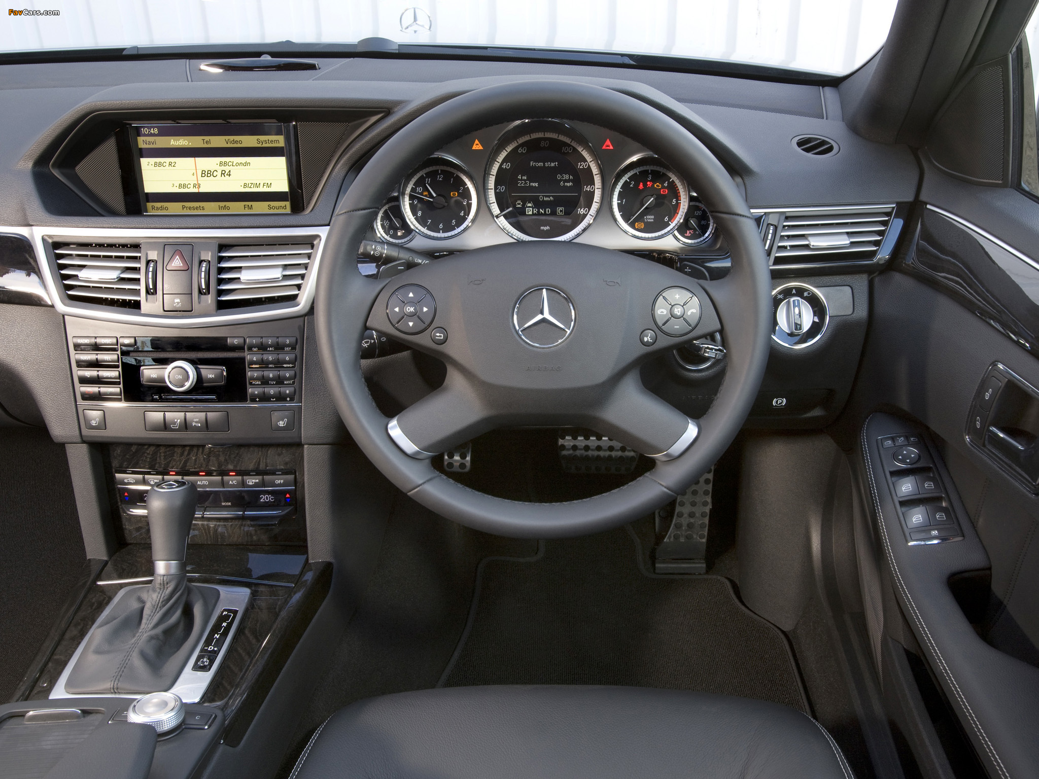 Images of Mercedes-Benz E 250 CDI AMG Sports Package Estate UK-spec (S212) 2009–12 (2048 x 1536)