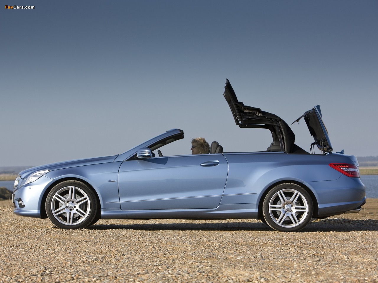 Images of Mercedes-Benz E 250 CDI Cabrio AMG Sports Package UK-spec (A207) 2010–12 (1280 x 960)
