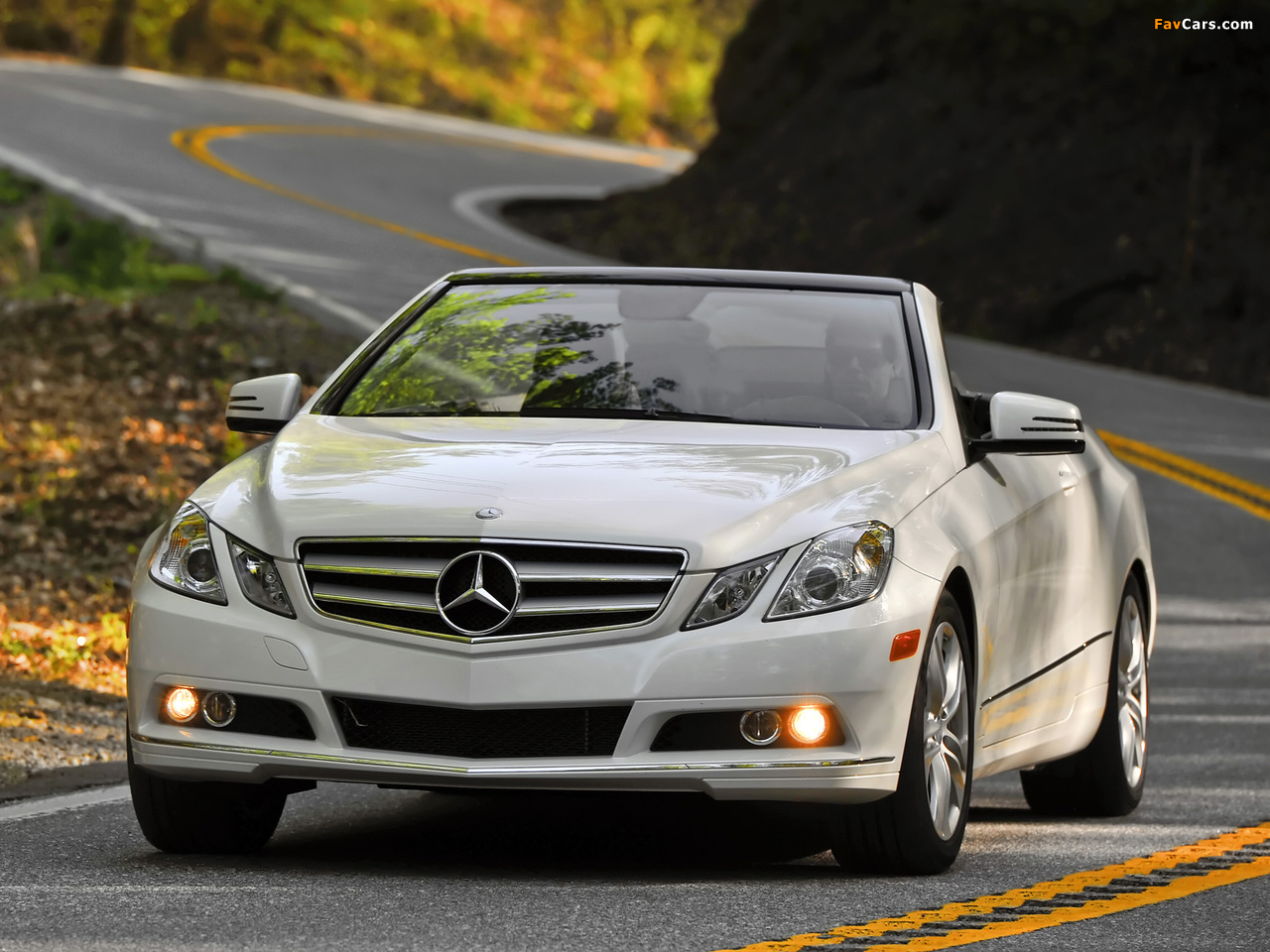 Images of Mercedes-Benz E 350 Cabrio US-spec (A207) 2010–12 (1280 x 960)